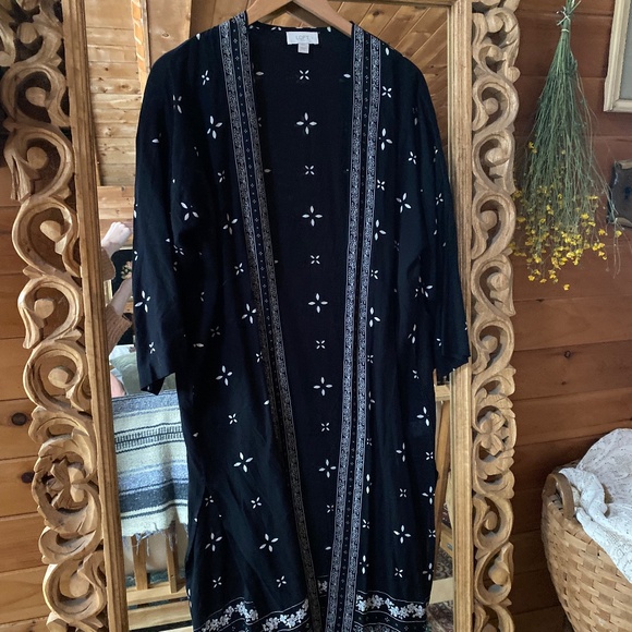 Ann Taylor Loft Kimono Black Robe - Picture 2 of 5